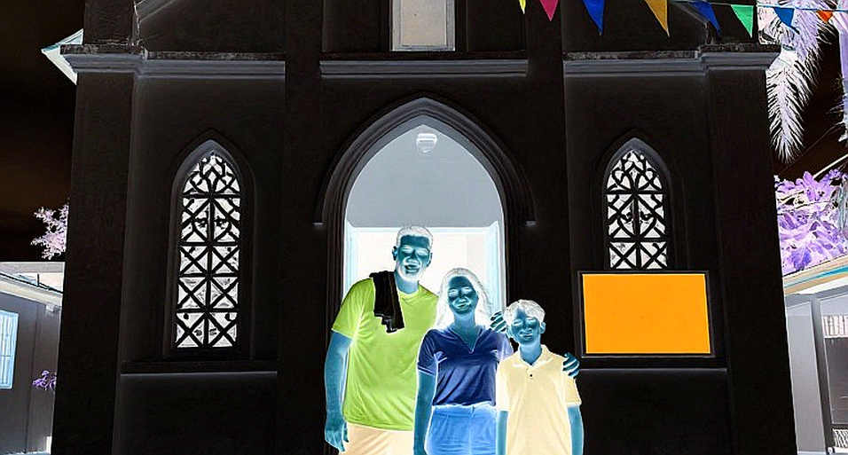 শূন্য স্টেডিয়াম, পূর্ণ মাইক: মোজির ইউনিভার্সিটি লিগ আসলে কী তৈরি করছে?