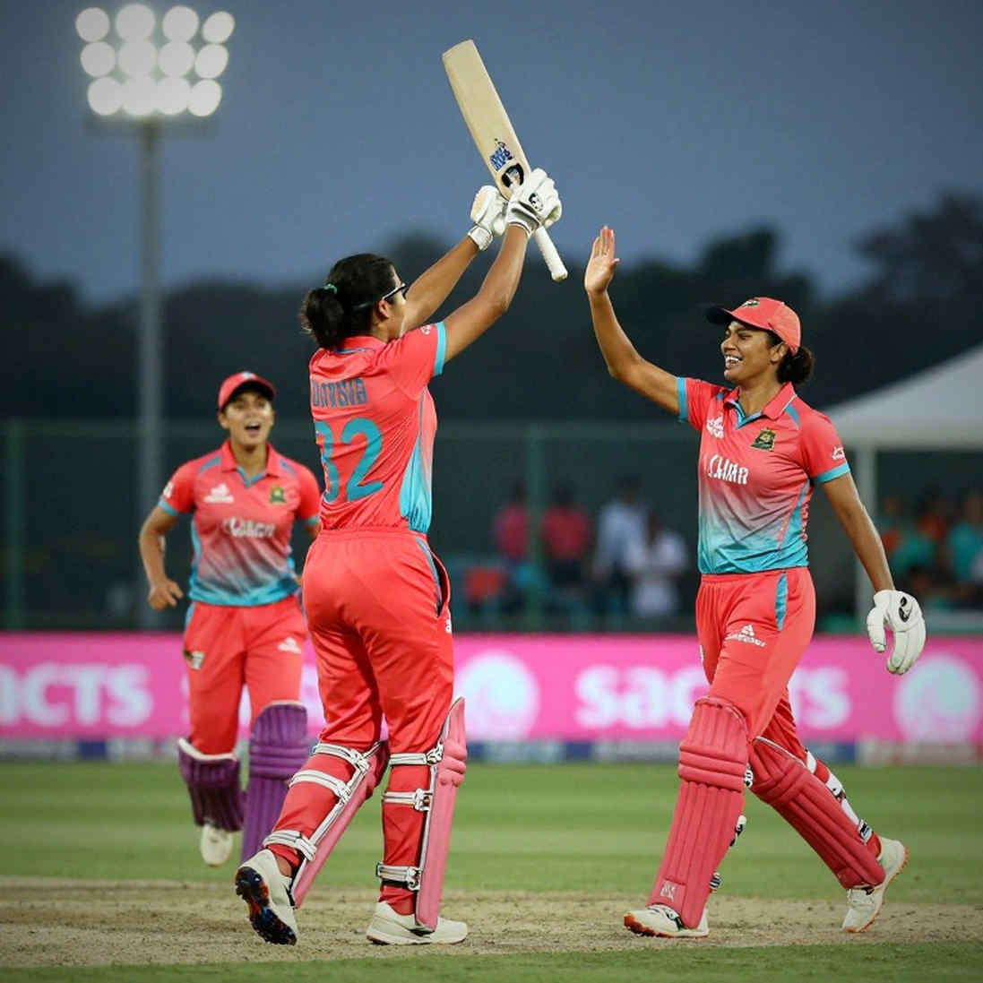 দুই মিনিট, পঞ্চাশ উইকেট আর একটি কাউন্টির হিসাবের ভুল